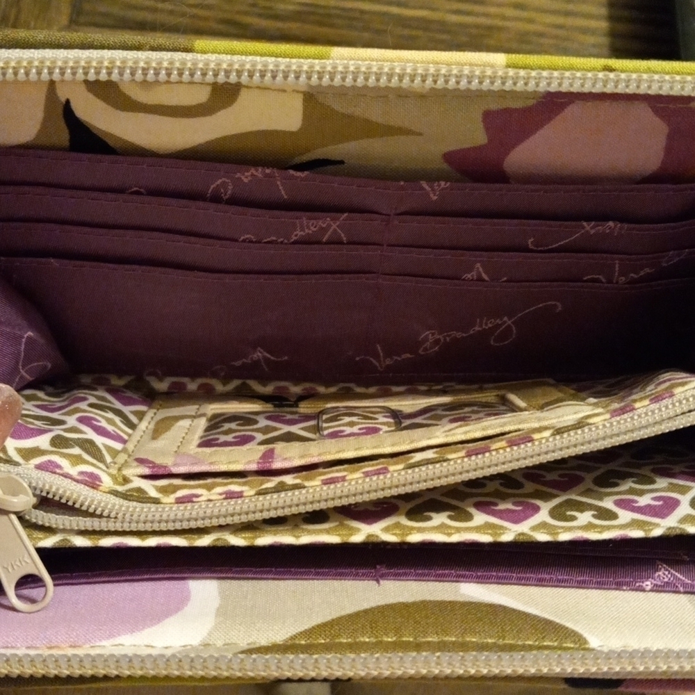 Vera Bradley Zip Around Clutch - Picture 5 of 6